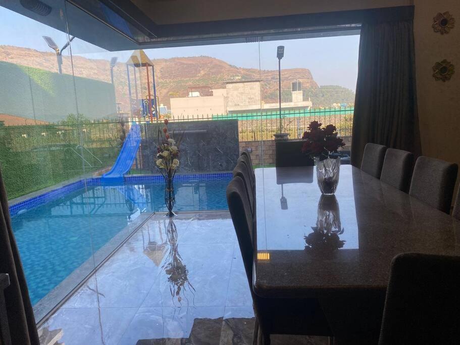 Mount Resorts Lonavala 5 Bhk Luxurious Villa With Private Pool And Full Size Cricket Football Turf Buitenkant foto