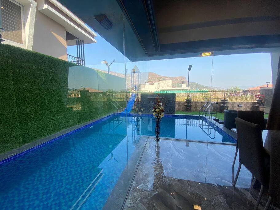Mount Resorts Lonavala 5 Bhk Luxurious Villa With Private Pool And Full Size Cricket Football Turf Buitenkant foto