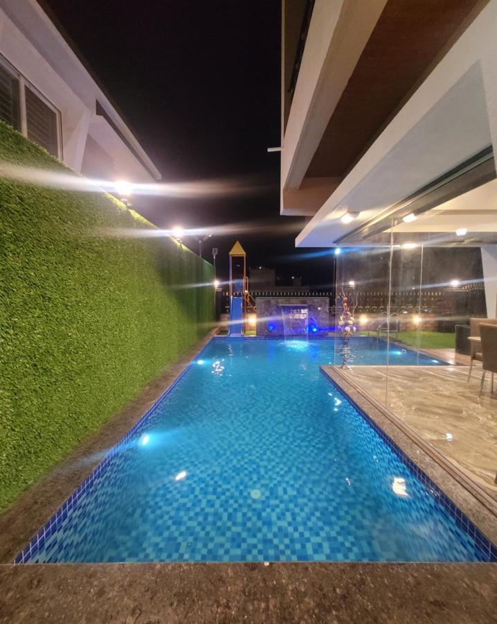 Mount Resorts Lonavala 5 Bhk Luxurious Villa With Private Pool And Full Size Cricket Football Turf Buitenkant foto