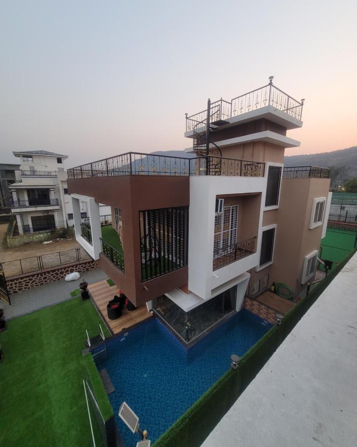 Mount Resorts Lonavala 5 Bhk Luxurious Villa With Private Pool And Full Size Cricket Football Turf Buitenkant foto
