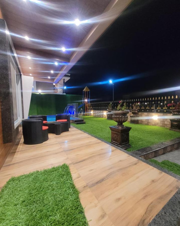 Mount Resorts Lonavala 5 Bhk Luxurious Villa With Private Pool And Full Size Cricket Football Turf Buitenkant foto