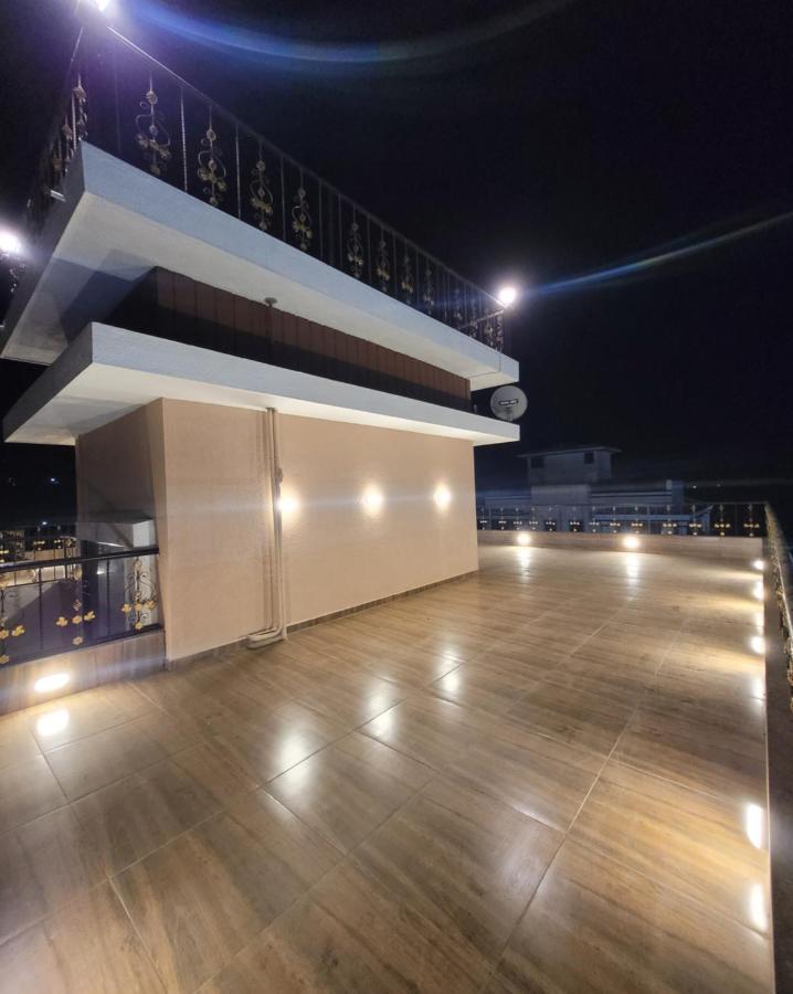Mount Resorts Lonavala 5 Bhk Luxurious Villa With Private Pool And Full Size Cricket Football Turf Buitenkant foto