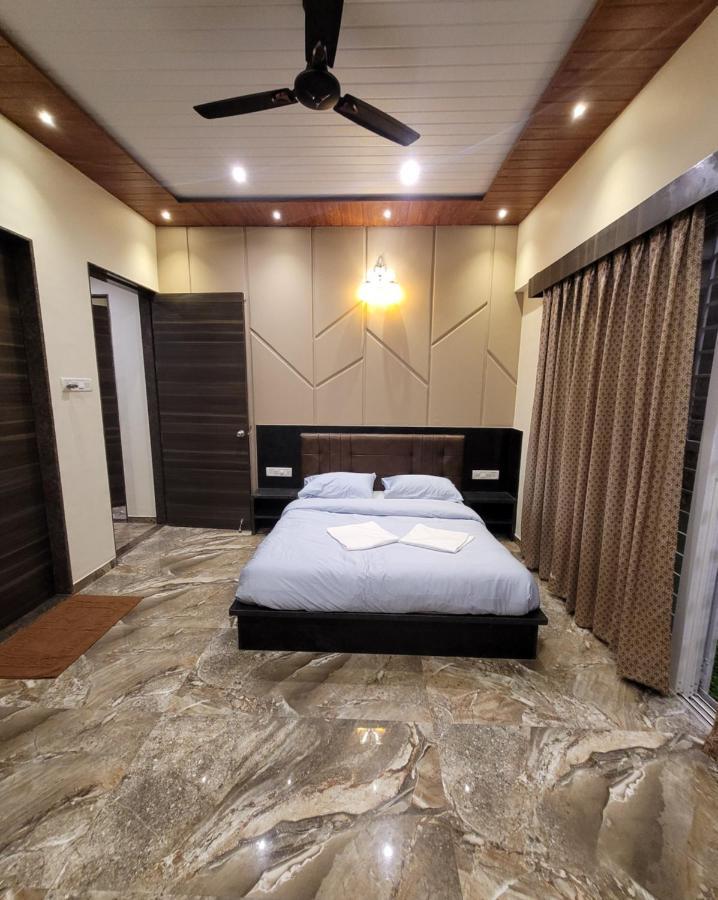 Mount Resorts Lonavala 5 Bhk Luxurious Villa With Private Pool And Full Size Cricket Football Turf Buitenkant foto