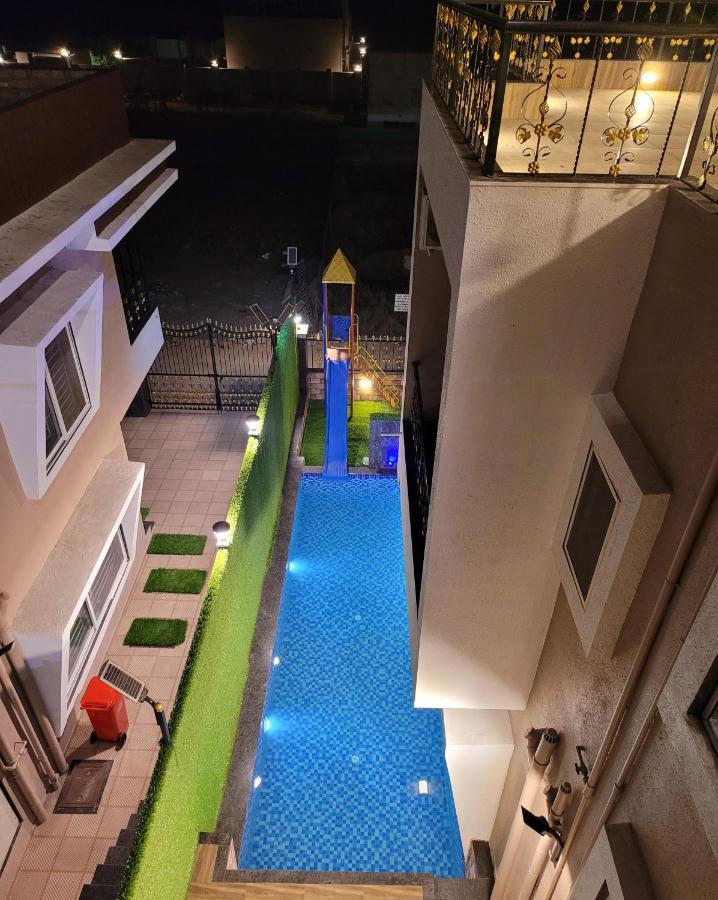 Mount Resorts Lonavala 5 Bhk Luxurious Villa With Private Pool And Full Size Cricket Football Turf Buitenkant foto